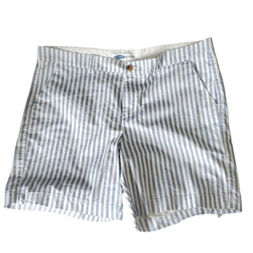 Women's Plus Old Navy Everyday Blue White Striped Flat Front Chino Shorts Sz 18